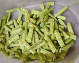 A picture of step 1 of Cluster beans.