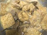 Ayam ungkep bumbu kuning