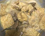 Foto langkah ke 3 dari resep Ayam ungkep bumbu kuning.