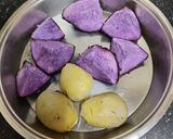 A picture of step 1 of Surati Kand & Ponk Pettice With Green Garlic - Winter Special.