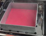 Foto langkah ke 3 dari resep Lapis Singkong Gulung Merah Putih.