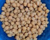 A picture of step 1 of Kathiawari chole.