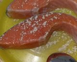Foto langkah ke 2 dari resep Salmon Teriyaki Simple.
