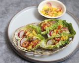 A picture of step 5 of Honey, soy and lemon grass Pork with Mango in Lettuce cup.