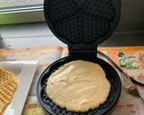 Hình bước làm 4 của món Waffle