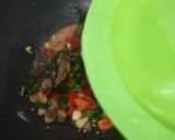 Foto langkah ke 3 dari resep Oseng Ikan Asin Jambal Roti.