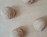 Foto del paso 3 de la receta: Pancitos de avena y cebolla 🧅 sin horno