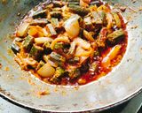 A picture of step 4 of Bhindi do pyaza 😋😋😋😋🥰❤️.