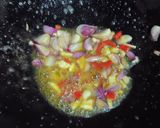 Foto langkah ke 2 dari resep Tumis Labu siam Toge.