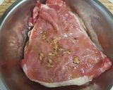 Sajttal sonkával töltött karaj főtt császár szalonnába csomagolva recept fázis 2 fotója
