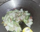 Foto langkah ke 5 dari resep Tumis Pakcoy Lobak.