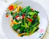 Foto langkah ke 4 dari resep Tumis Sawi Hijau Kuah Simple.