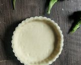 A picture of step 2 of Caramalised broccoli tart.