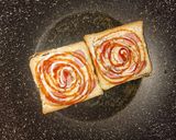 Foto langkah ke 4 dari resep Crispy Toast Pizza | Teflon.