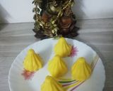 A picture of step 10 of Mawa Kesar Modak.