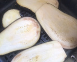 Foto del paso 3 de la receta: Maxi timbal de berenjena y pasta cocida con Dashi, atún y salmón