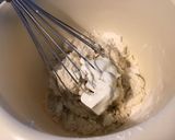 Une image de l'étape 5 de Gâteau aux pêches de vigne,yaourt et vanille.
