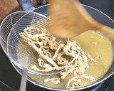 Foto langkah ke 5 dari resep Jamur Enoki Goreng Crispy Renyah dan Tahan Lama.