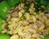 A picture of step 5 of White Sauce Pasta.