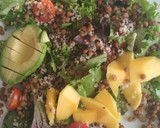 Foto del paso 3 de la receta: Ensalada de lentejas y quinoa con mango