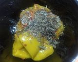 Foto del paso 1 de la receta: Lomo a la mostaza en bolsa y ensalada picante de repollo morado