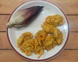 A picture of step 4 of Banana Flower Fritters.