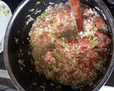 Foto do passo 5 de Risoto de linguiça blumenau e alho poró