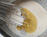 Foto del paso 2 de la receta: Magdalenas de espelta y chips de chocolate (sin azúcar)