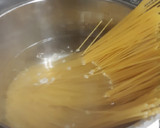 Foto del paso 1 de la receta: Spaguettis con tomate