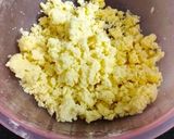 A picture of step 1 of Gulkand stuffed cookies.