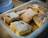 Pofon egyszerű meggyes piskóta🧈🍒 recept fázis 6 fotója