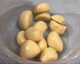 Foto langkah ke 4 dari resep Kacang goreng bawang renyah empuk.