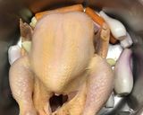 Foto del paso 1 de la receta: Pollo al vino
