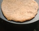 A picture of step 4 of Aloo Paratha.