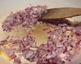 Fűszeres paradicsomos tészta parmezános húsgolyóval recept fázis 3 fotója
