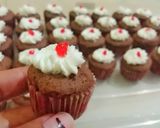 Foto langkah ke 5 dari resep Cupcake mini / bekal anak.