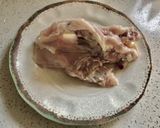 Foto del paso 1 de la receta: Consomé con huevo