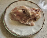 Foto del paso 1 de la receta: Consomé con huevo