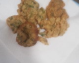 Foto del paso 3 de la receta: Buñuelos de bacalao y espinacas
