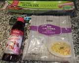 Foto del paso 1 de la receta: Hojaldres de pavo con sirope de fresa y queso