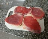 Foto del paso 1 de la receta: Panchitos de peceto o bondiola