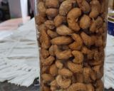 Foto langkah ke 4 dari resep Kacang Mede Goreng Renyah dan Krispy.