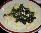 Foto del paso 3 de la receta: Ensalada italiana de achicoria, cubos de papa y láminas de parmesano