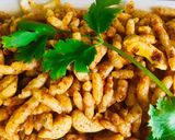 A picture of step 3 of Bhaji pav puffed rice.