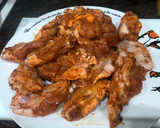 Foto del paso 3 de la receta: Alas de pollo adobadas al horno