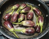 A picture of step 2 of Stuffed brinjal (without sourness).