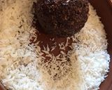 A picture of step 2 of Strawberry Chokladbollar (vegan).