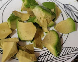 Foto del paso 4 de la receta: Calabacín con aguacate y queso gratinado