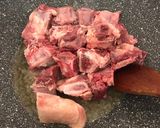 Foto langkah ke 1 dari resep Stewed Ribs with Raw Papaya.