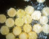 A picture of step 6 of Coconut gullisuwa.